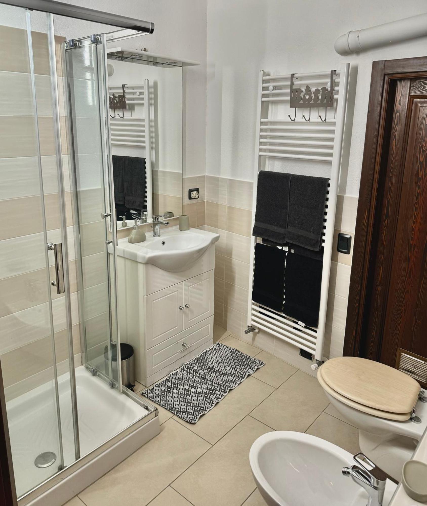 Apartament La Torre Arnad Zewnętrze zdjęcie